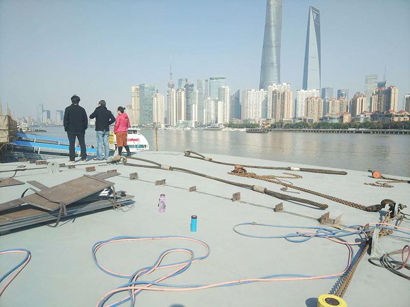 安装中的上海南外滩钢结构桥1