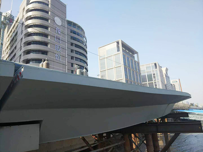 安装中的上海南外滩钢结构桥2